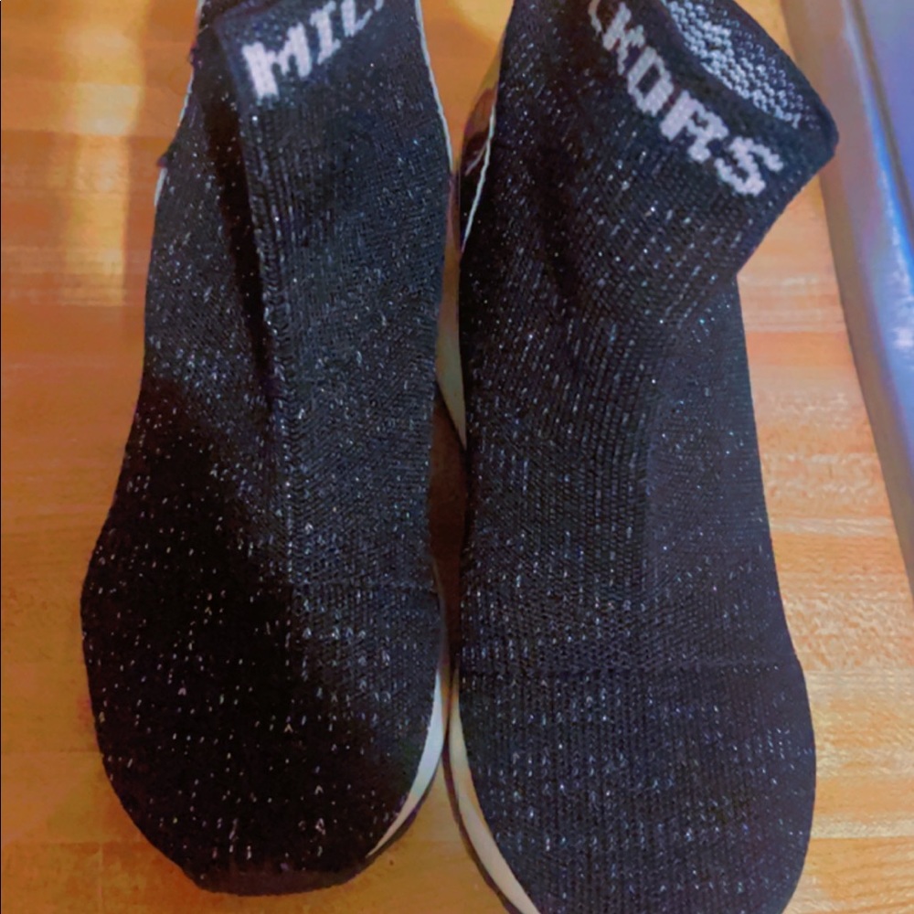 Michael kors shoes. She only wore it once